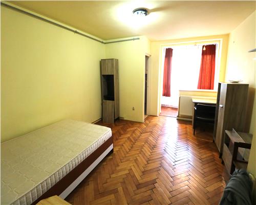 Apartament 1 camera, centrala proprie ,zona Take Ionescu