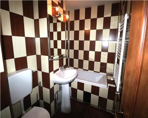 Apartament 2 camere , centrala proprie , zona Complexului Studentesc