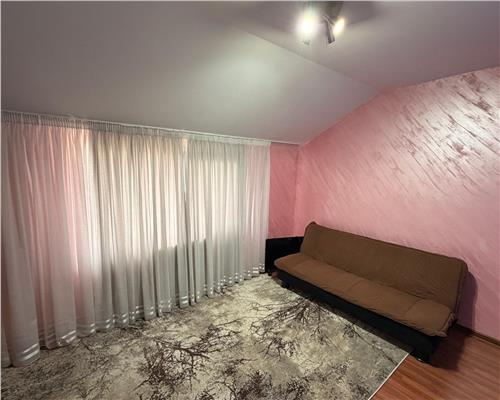 Apartament 3 camere, centrala proprie, zona Sagului
