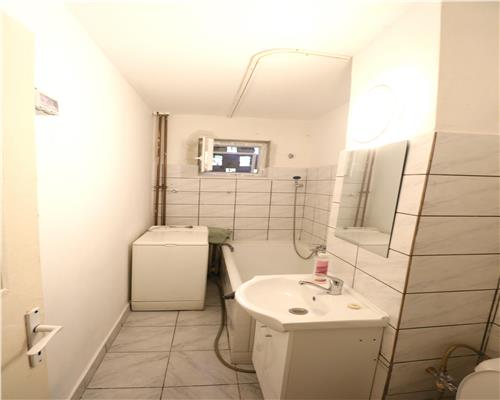 Apartament 2 camere , zona Dacia