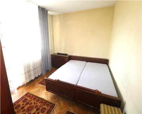 Apartament 3 camere , 2 dormitoare, zona ultracentrala