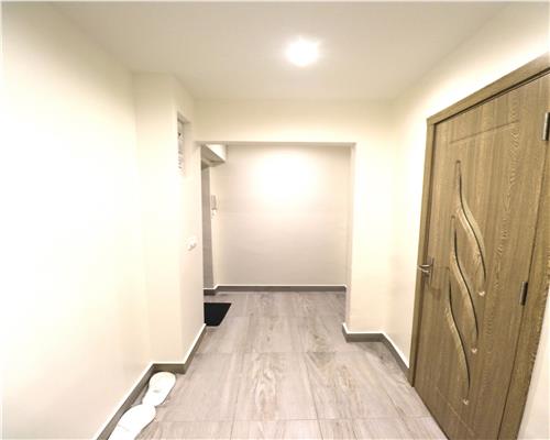 Apartament 3 camere, zona Dacia