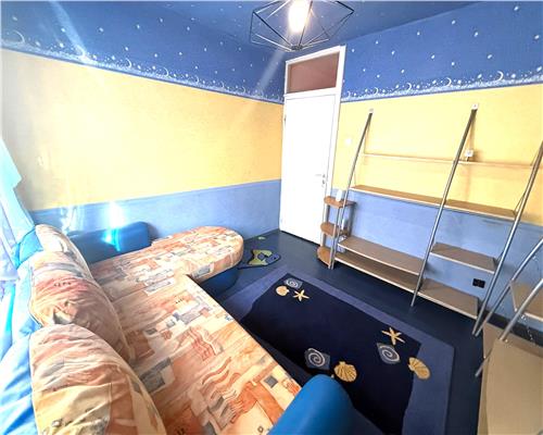 Apartament 3 camere ,  zona Aradului