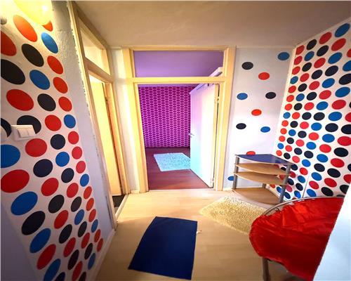 Apartament 3 camere ,  zona Aradului