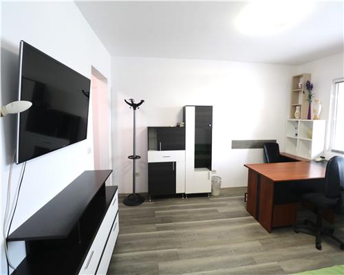 Apartament 2 camere , centrala proprie , zona Gheorghe Lazar