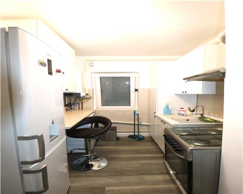 Apartament 2 camere , centrala proprie , zona Gheorghe Lazar
