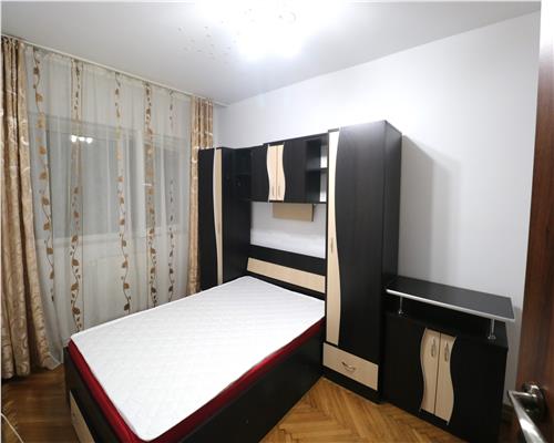 Apartament 3 camere ,centrala proprie , zona Girocului